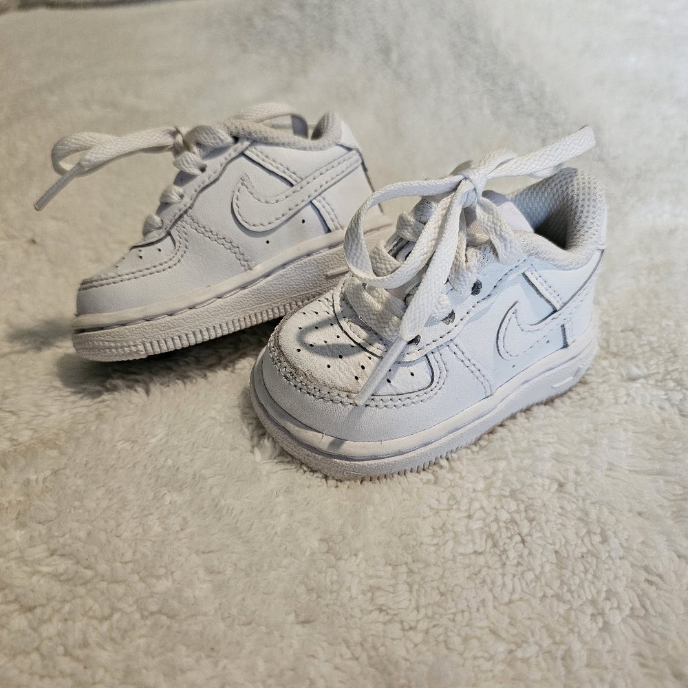 Baby NIKE shoes 2c